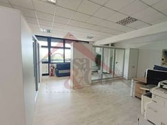 Ufficio in Commerciale