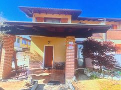 Casa Bi/Trifamiliare in Residenziale
