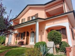 Villa in Residenziale