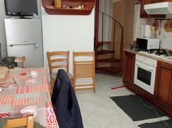 Casa Bi/Trifamiliare in Residenziale