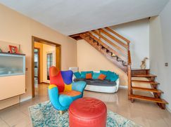 Casa Bi/Trifamiliare in Residenziale
