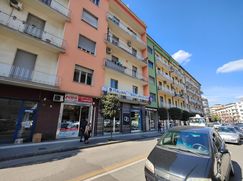 Ufficio in Commerciale