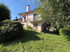 Casa Bi/Trifamiliare in Residenziale