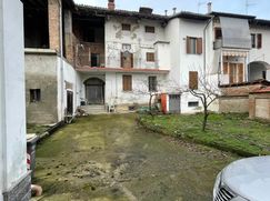 Casa Bi/Trifamiliare in Residenziale