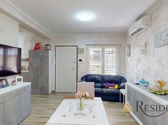 Casa Bi/Trifamiliare in Residenziale