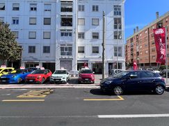 Attività/Licenza (con o senza mura) in Commerciale