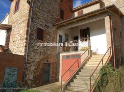 Casa Bi/Trifamiliare in Residenziale