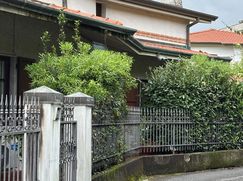 Casa Bi/Trifamiliare in Residenziale