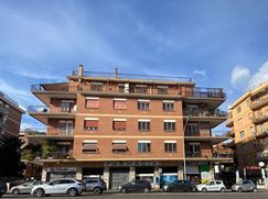 Negozio/Locale commerciale in Commerciale