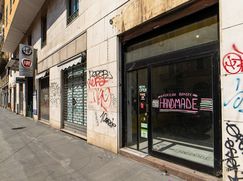 Negozio/Locale commerciale in Commerciale