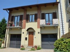 Casa Bi/Trifamiliare in Residenziale