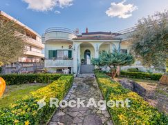 Villa in Residenziale
