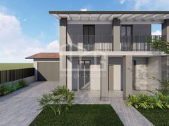 Casa Bi/Trifamiliare in Residenziale