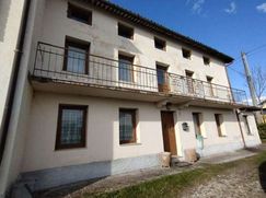 Casa Bi/Trifamiliare in Residenziale
