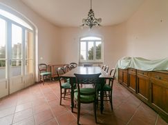 Casa Bi/Trifamiliare in Residenziale