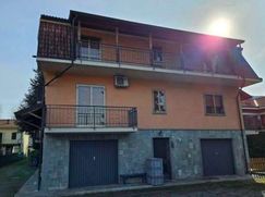 Casa Bi/Trifamiliare in Residenziale
