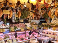 Attività/Licenza (con o senza mura) in Commerciale