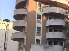 Attività/Licenza (con o senza mura) in Commerciale