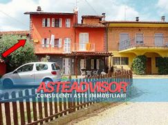 Casa Bi/Trifamiliare in Residenziale