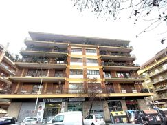 Negozio/Locale commerciale in Commerciale