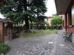 Casa Bi/Trifamiliare in Residenziale