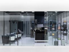 Negozio/Locale commerciale in Commerciale