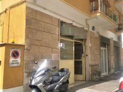 Negozio/Locale commerciale in Commerciale