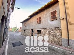 Casa Bi/Trifamiliare in Residenziale