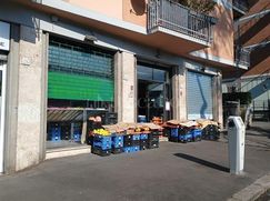 Negozio/Locale commerciale in Commerciale