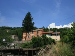 Casa Bi/Trifamiliare in Residenziale