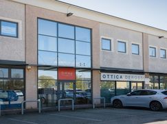 Ufficio in Commerciale