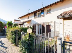 Casa Bi/Trifamiliare in Residenziale