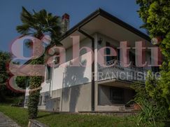Villa in Residenziale
