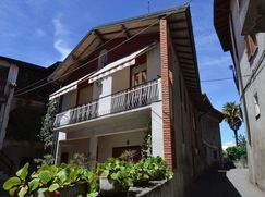 Casa Bi/Trifamiliare in Residenziale