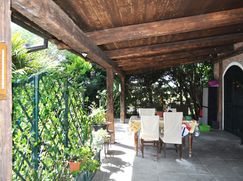Casa Bi/Trifamiliare in Residenziale