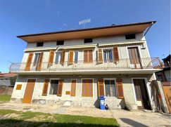 Casa Bi/Trifamiliare in Residenziale