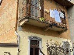 Casa Bi/Trifamiliare in Residenziale