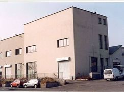 Negozio/Locale commerciale in Commerciale