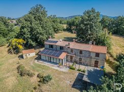 Casa Bi/Trifamiliare in Residenziale