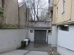 Box/posto auto in Residenziale