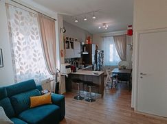 Casa Bi/Trifamiliare in Residenziale