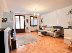 Casa Bi/Trifamiliare in Residenziale