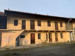Casa Bi/Trifamiliare in Residenziale