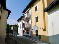 Casa Bi/Trifamiliare in Residenziale