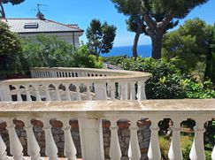 Casa Bi/Trifamiliare in Residenziale