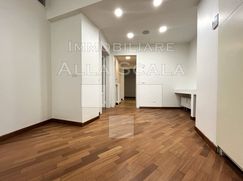 Ufficio in Commerciale