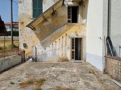 Casa Bi/Trifamiliare in Residenziale