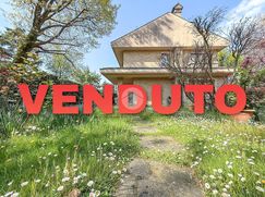 Casa Bi/Trifamiliare in Residenziale