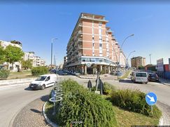 Negozio/Locale commerciale in Commerciale