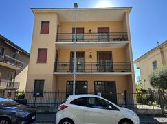 Casa Bi/Trifamiliare in Residenziale
